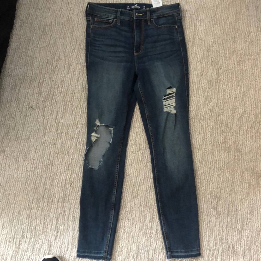 Hollister ripped high rise skinny jeans SIZE 3